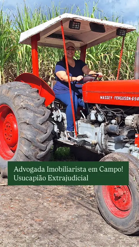 Dra. Nayara Ribeiro em vistoria de imóvel em campo